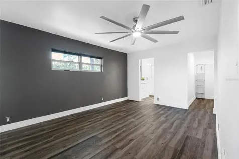 439 Capri Way NE St Petersburg FL 33704