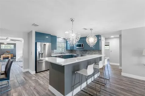 439 Capri Way NE St Petersburg FL 33704