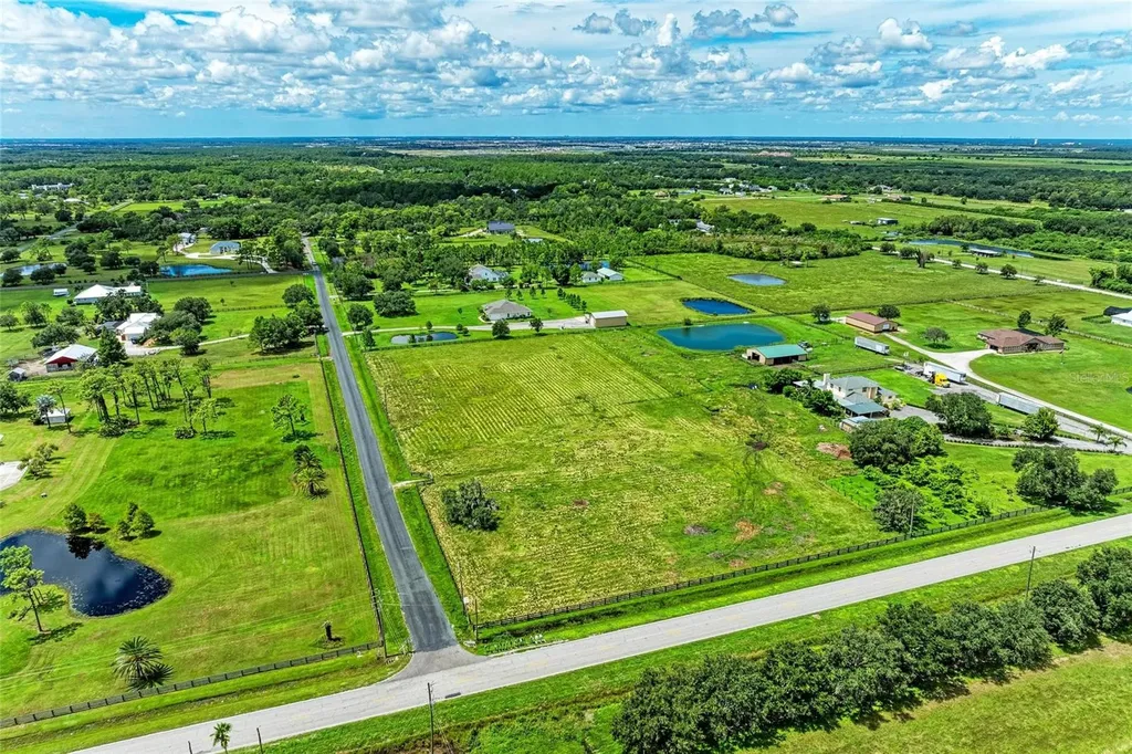 23221 63rd Avenue E Bradenton FL 34211