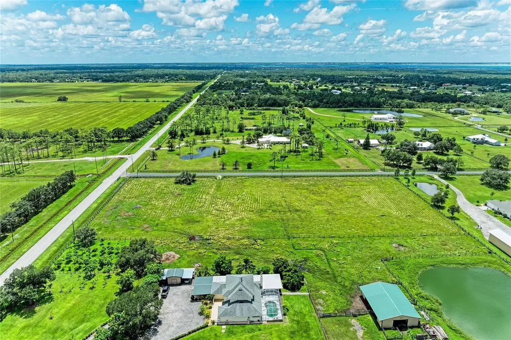 23221 63rd Avenue E Bradenton FL 34211