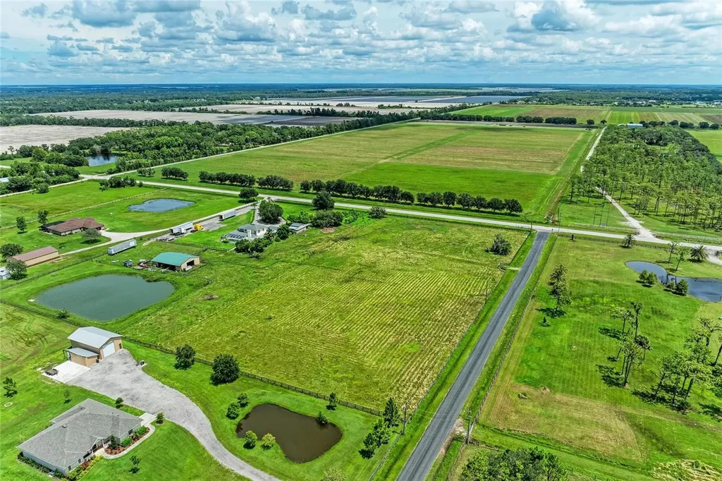 23221 63rd Avenue E Bradenton FL 34211