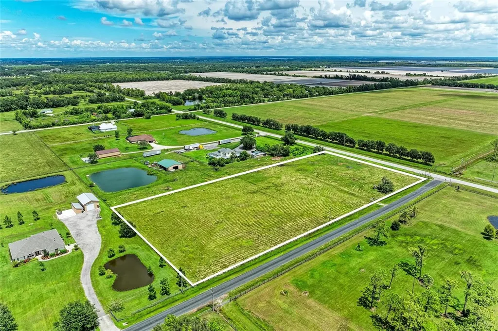 23221 63rd Avenue E Bradenton FL 34211
