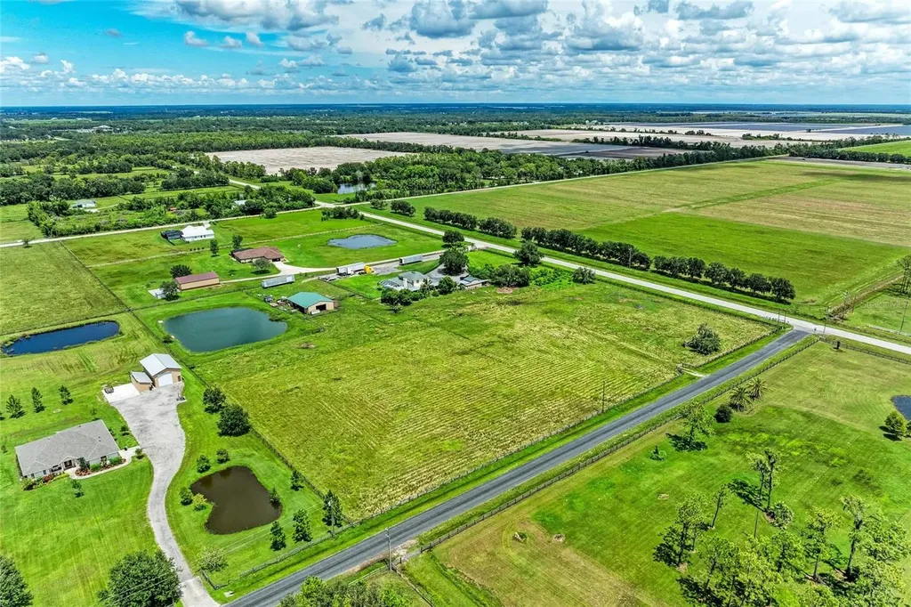 23221 63rd Avenue E Bradenton FL 34211