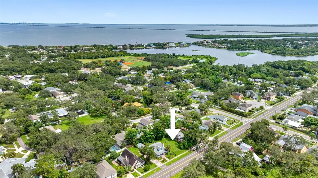650 14th Avenue S Safety Harbor FL 34695