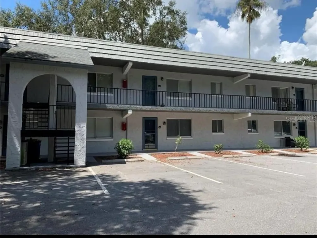 220 N Idlewood Avenue Bartow FL 33830