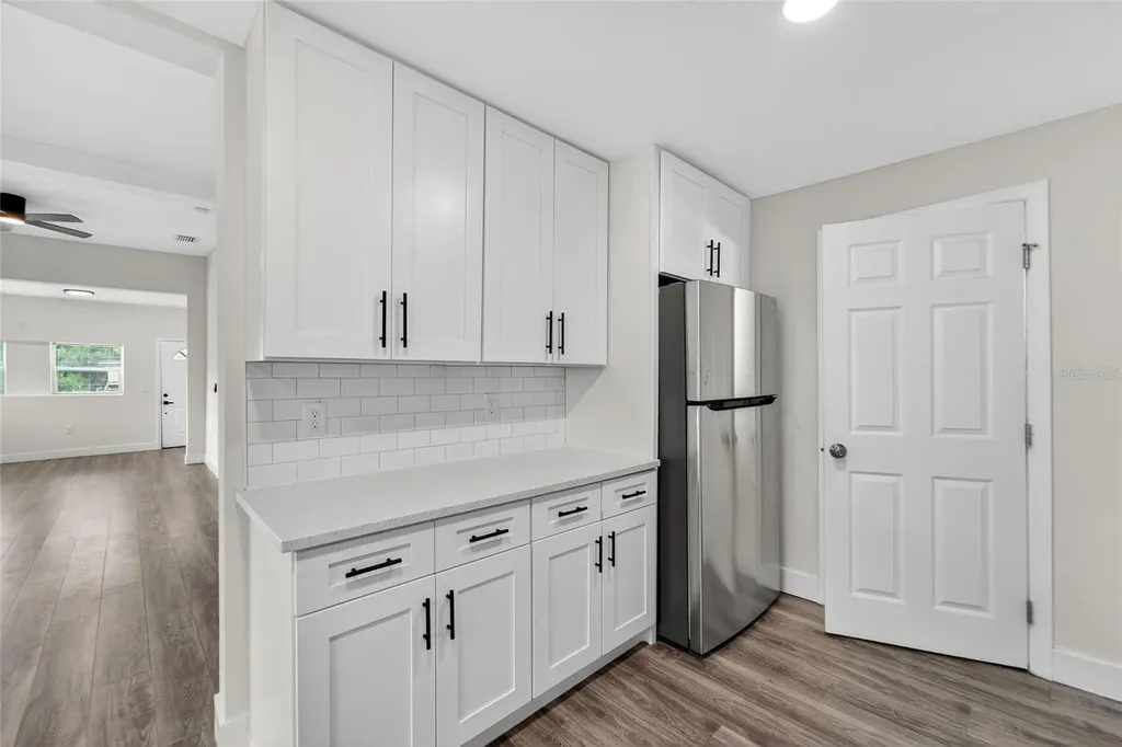 2525 W Beach Street Tampa FL 33607