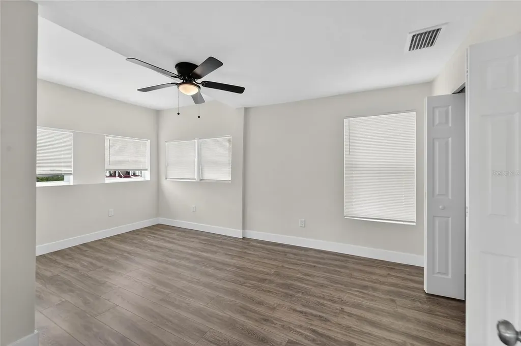 2525 W Beach Street Tampa FL 33607
