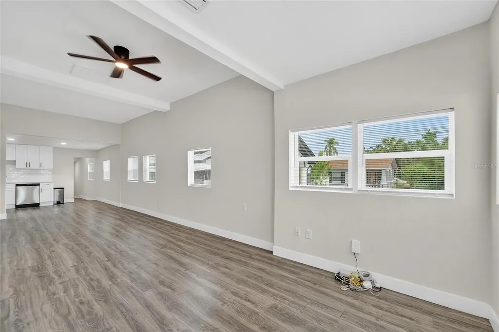 2525 W Beach Street Tampa FL 33607