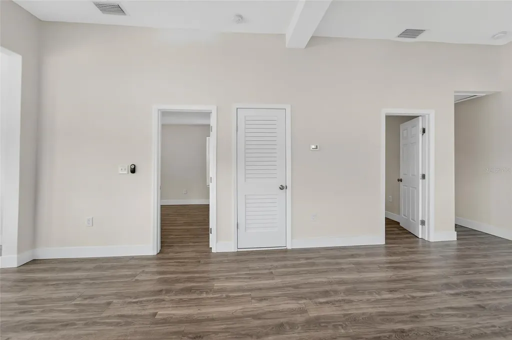 2525 W Beach Street Tampa FL 33607