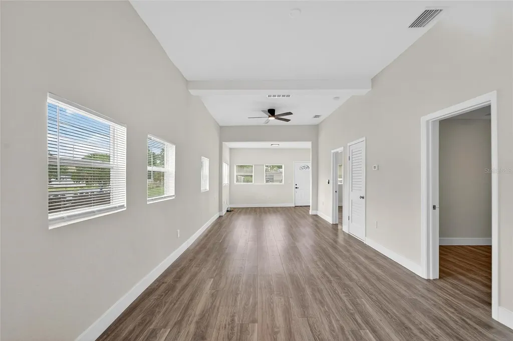2525 W Beach Street Tampa FL 33607