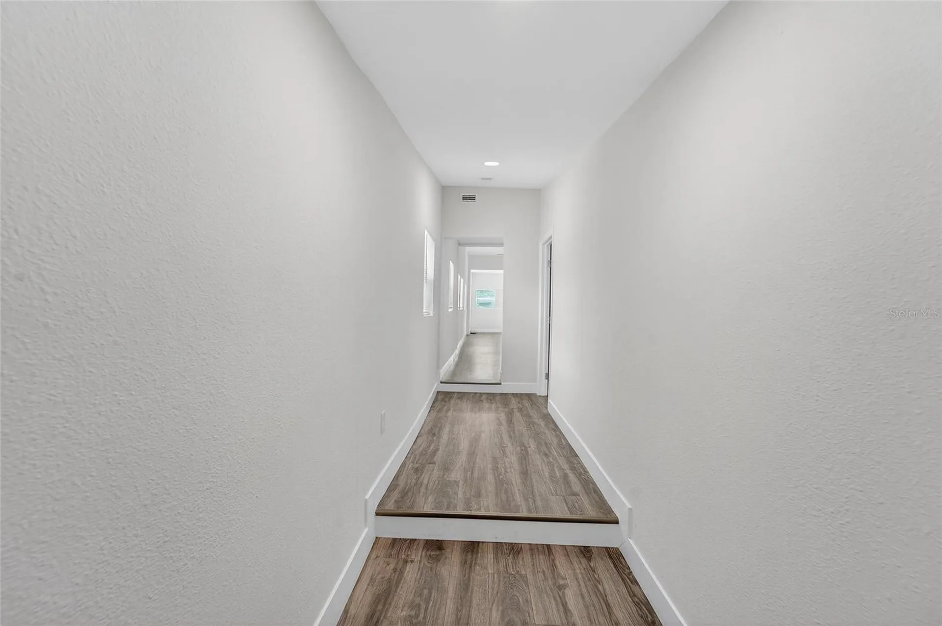 2525 W Beach Street Tampa FL 33607