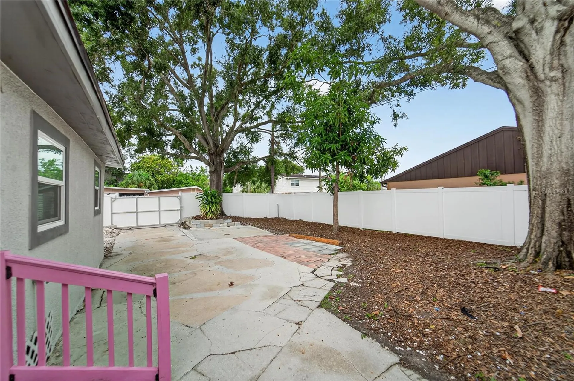 2525 W Beach Street Tampa FL 33607
