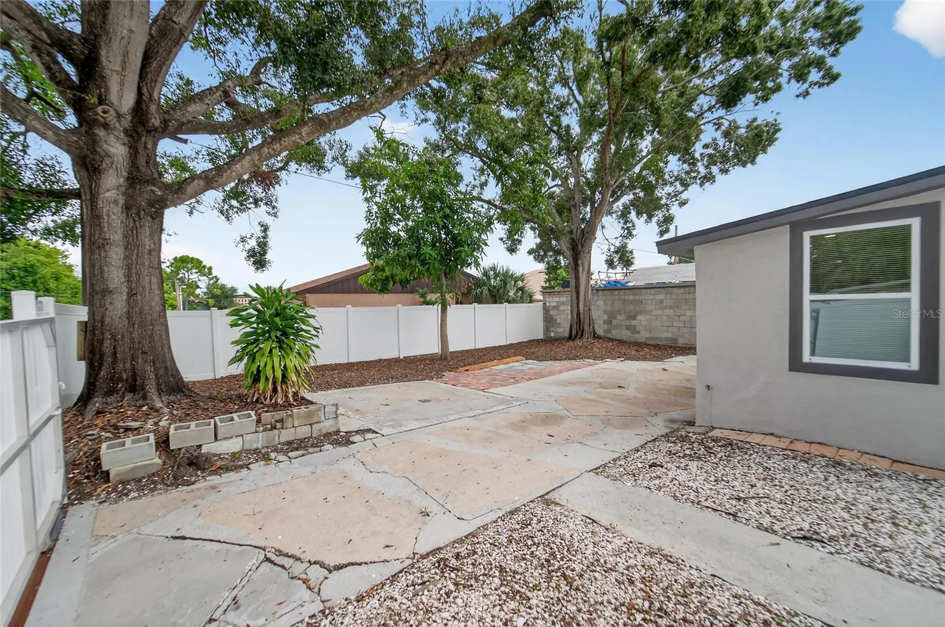 2525 W Beach Street Tampa FL 33607