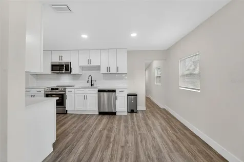 2525 W Beach Street Tampa FL 33607