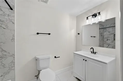 2525 W Beach Street Tampa FL 33607