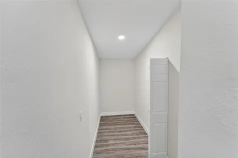 2525 W Beach Street Tampa FL 33607