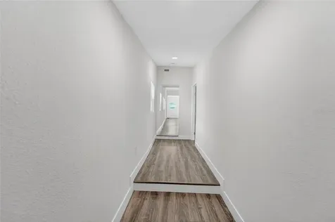 2525 W Beach Street Tampa FL 33607