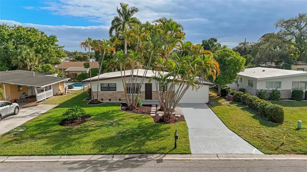 5619 New York Avenue Sarasota FL 34231