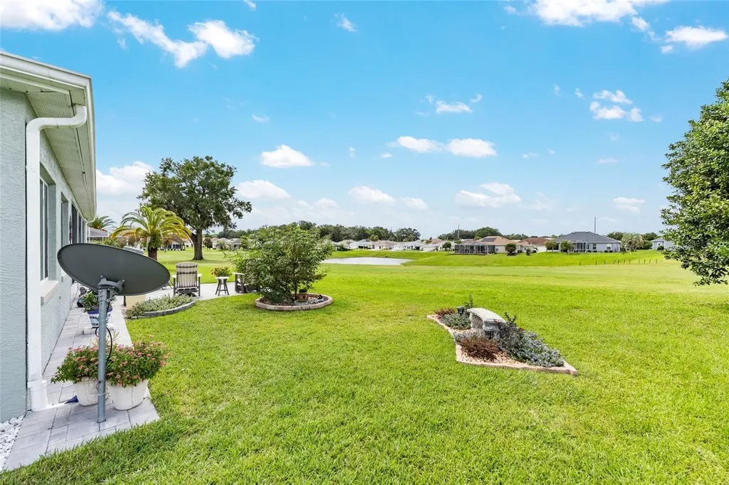 5719 NW 25th Loop Ocala FL 34482