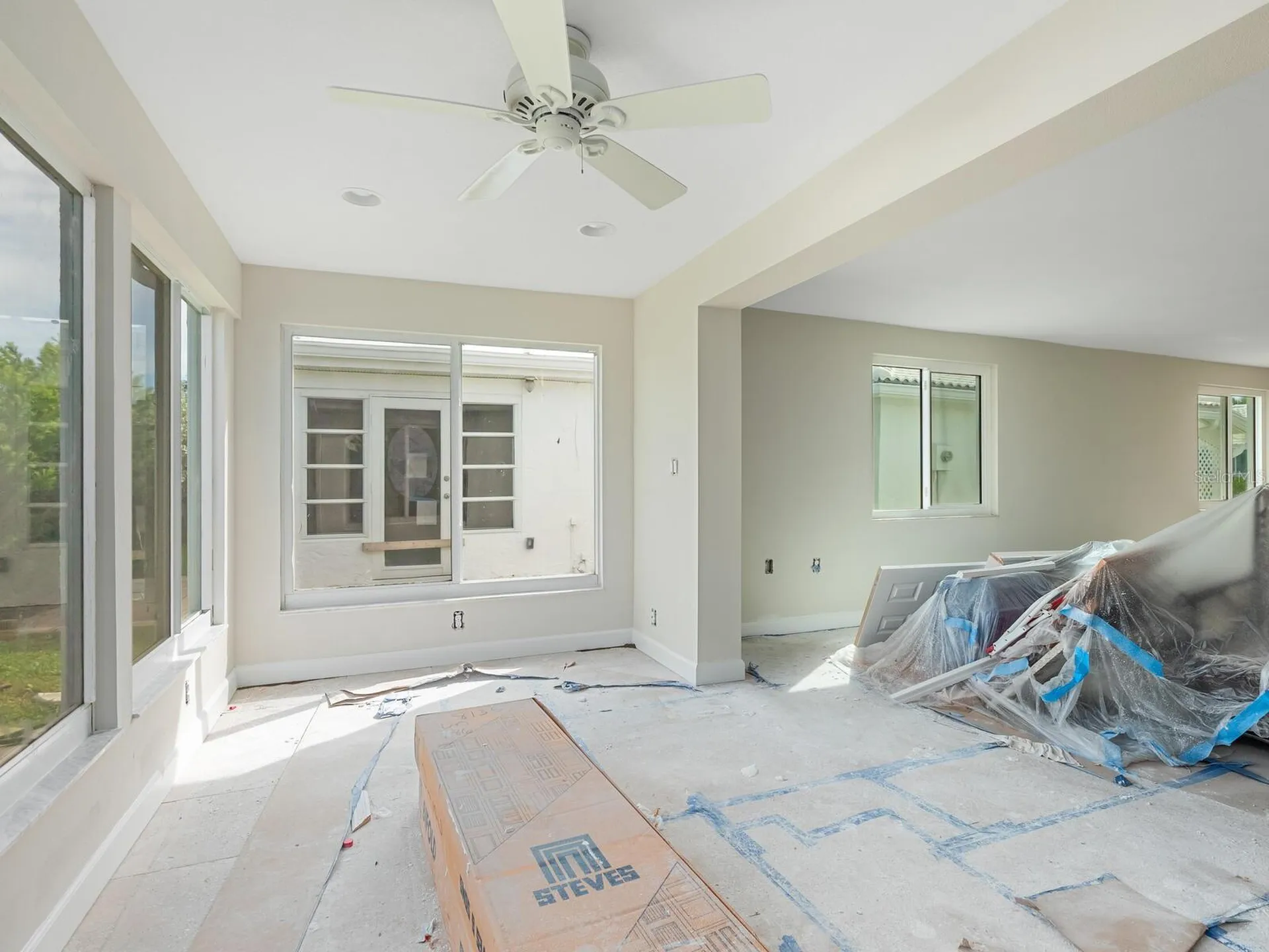 667 El Centro Longboat Key FL 34228