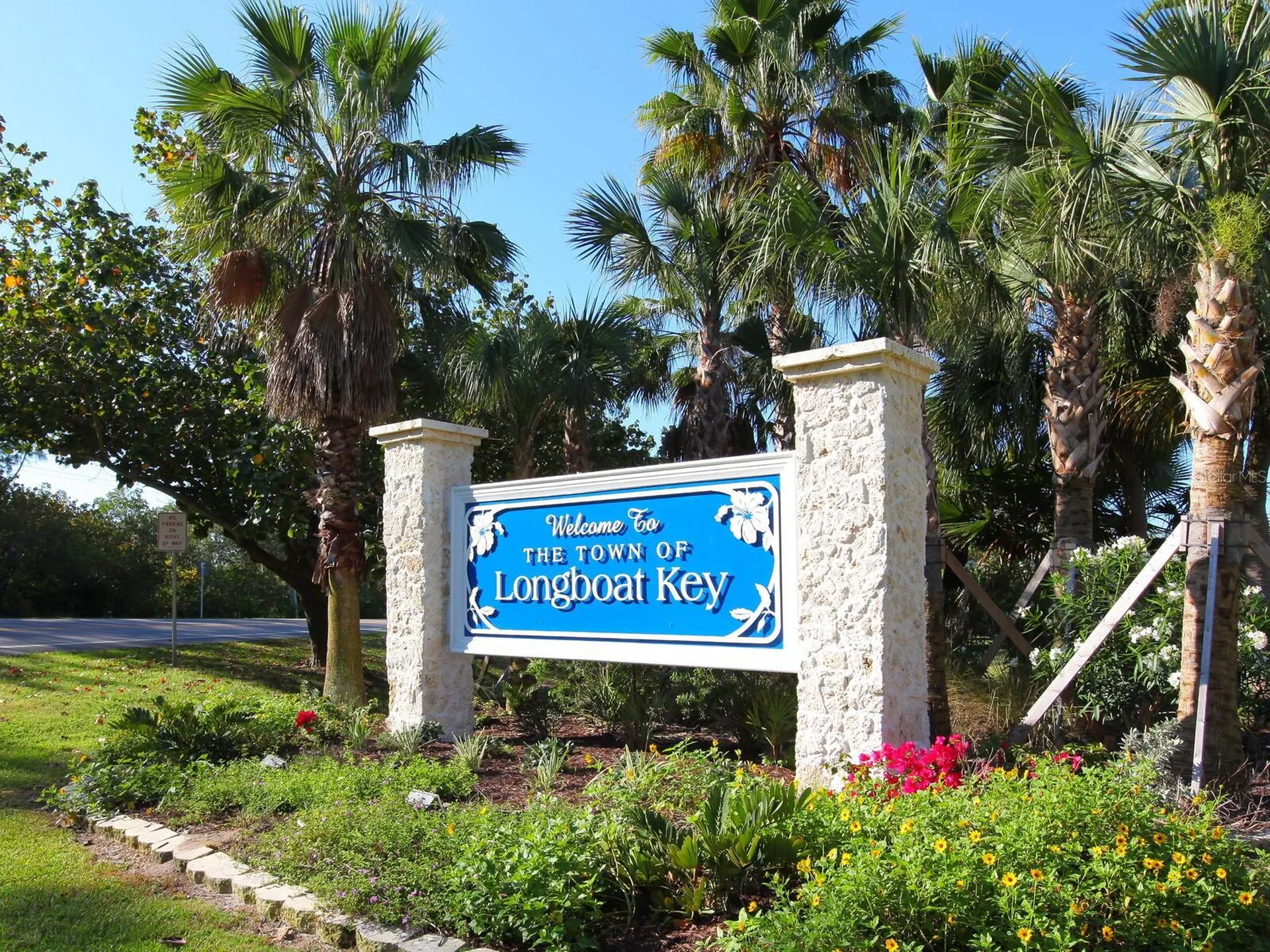 667 El Centro Longboat Key FL 34228