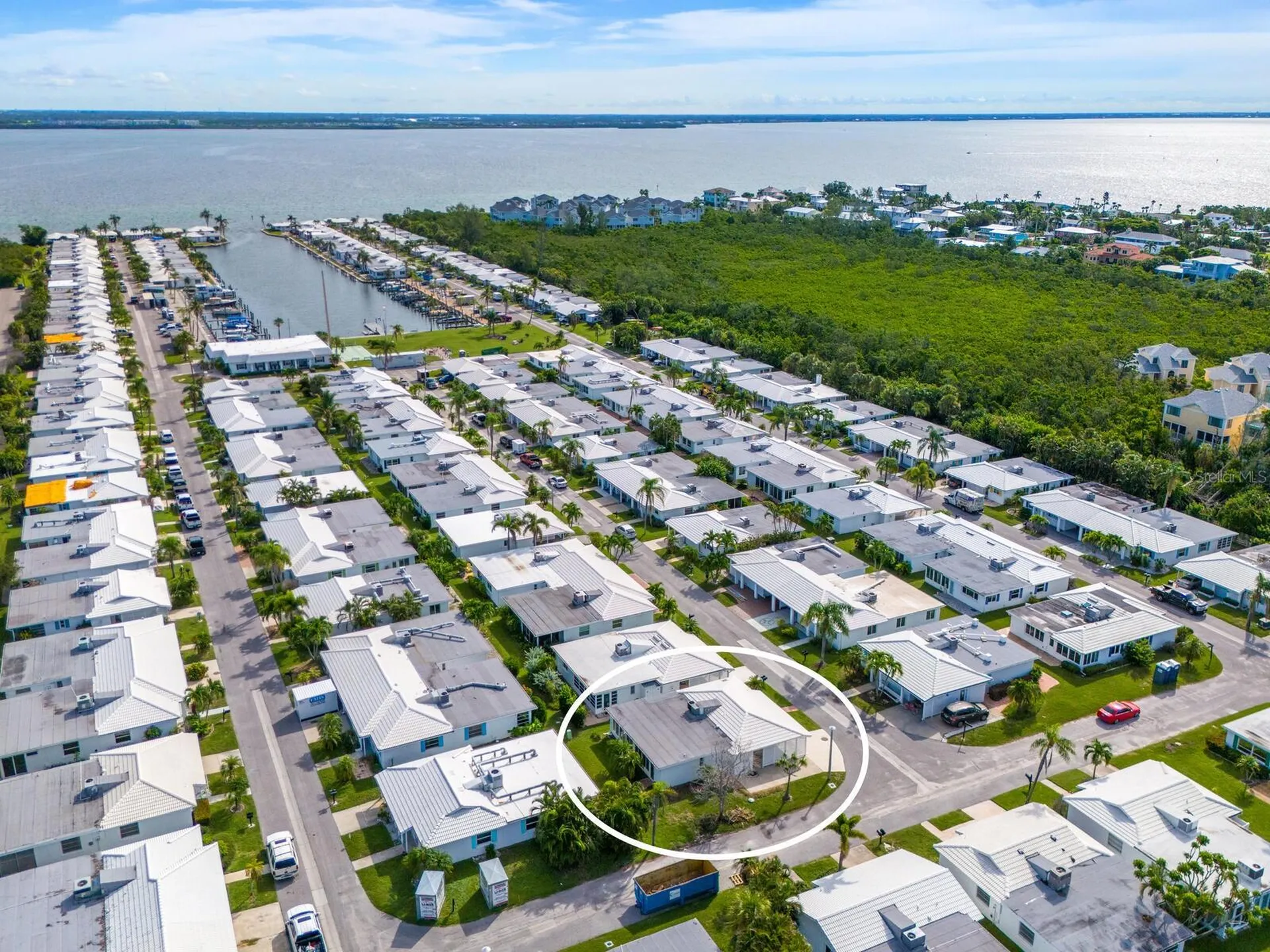 667 El Centro Longboat Key FL 34228