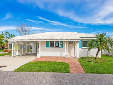 667 El Centro Longboat Key FL 34228