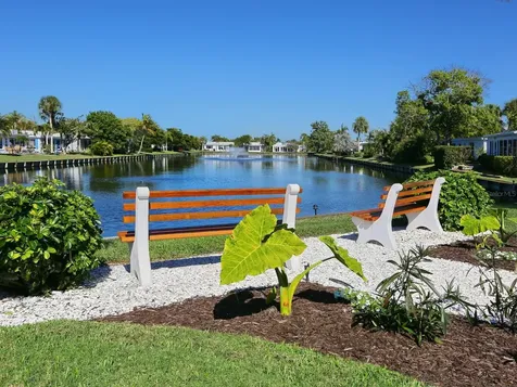 667 El Centro Longboat Key FL 34228