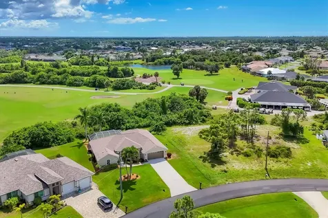 18 Medalist Terrace Rotonda West FL 33947