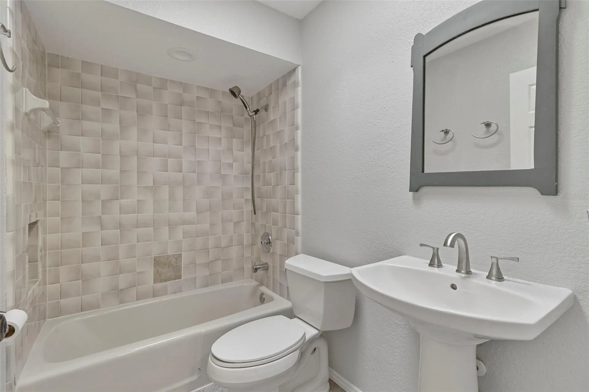 2434 Lake View Boulevard Port Charlotte FL 33948