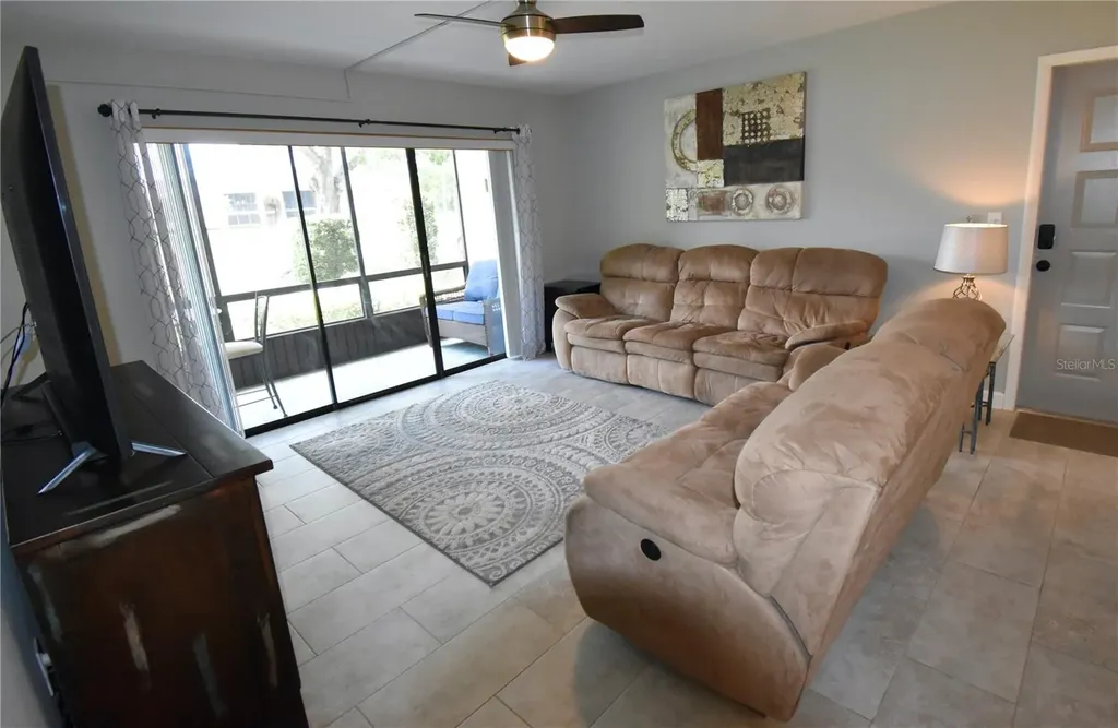 3188 Lake Pine Way S Tarpon Springs FL 34688