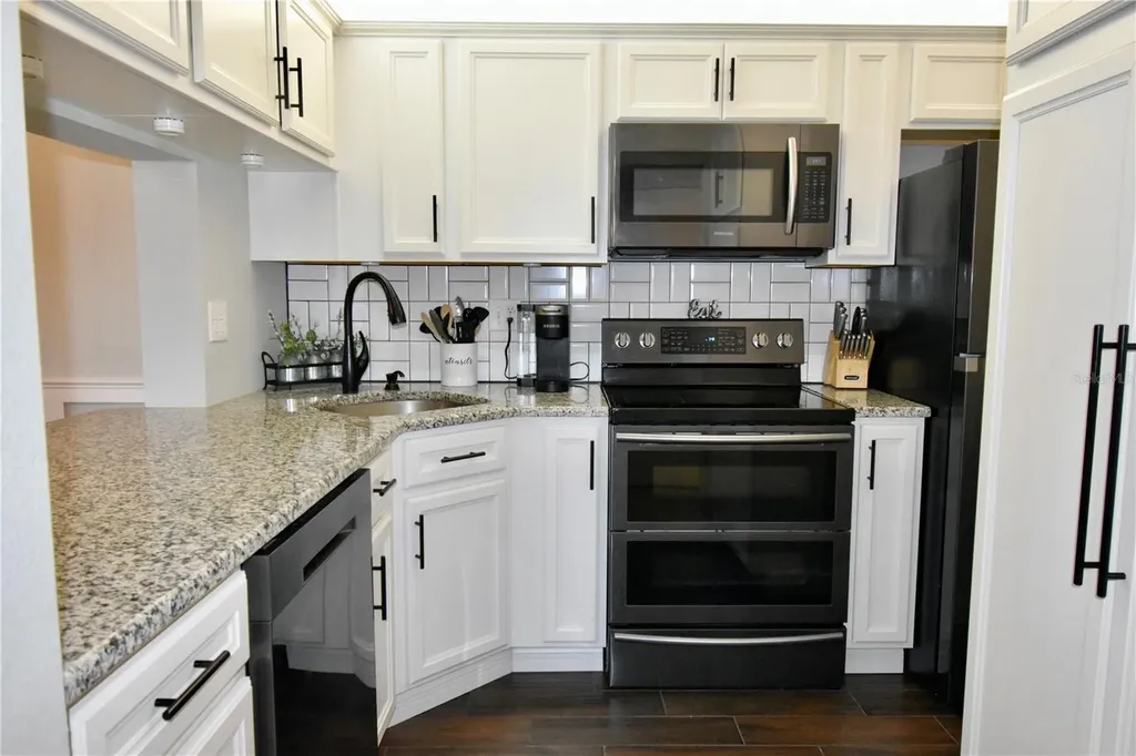 3188 Lake Pine Way S Tarpon Springs FL 34688