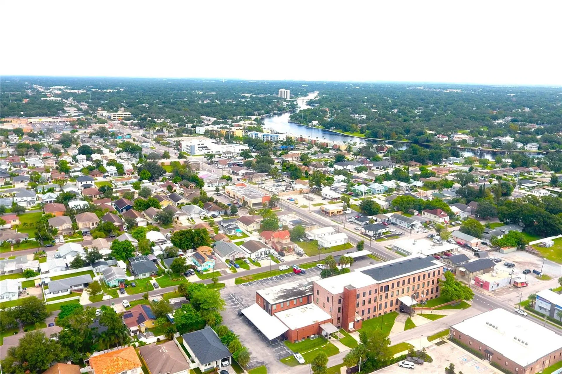 2606 W Columbus Drive Tampa FL 33607