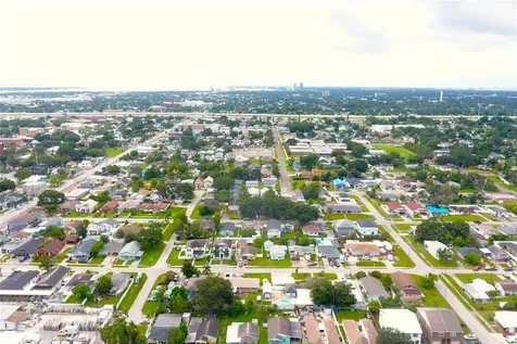 2606 W Columbus Drive Tampa FL 33607