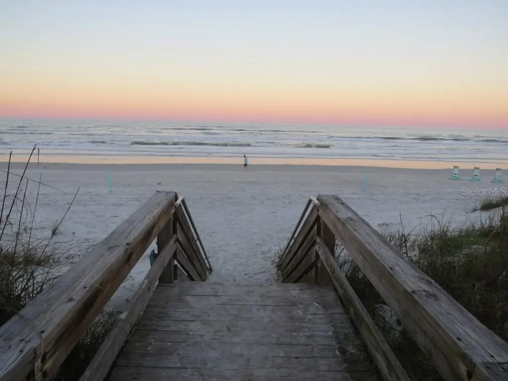 12 Bogey Circle New Smyrna Beach FL 32168