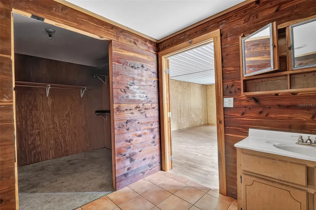 3749 SW 22nd Place Bell FL 32619
