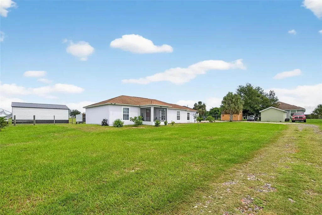 863 C F Kinney Road Lake Wales FL 33859