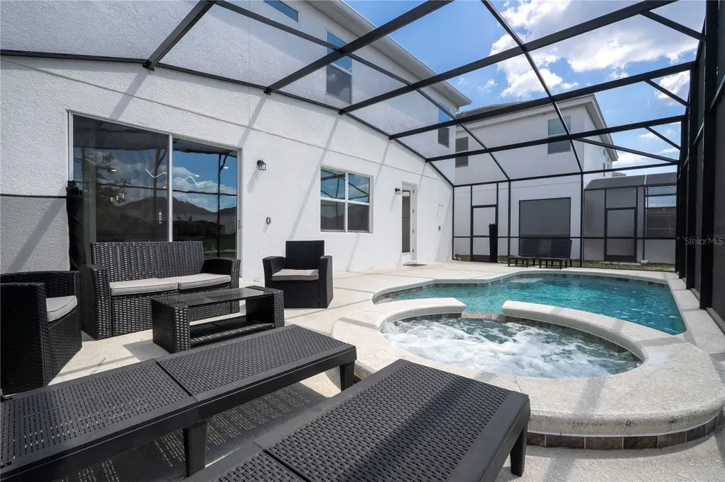 2512 Shanti Drive Kissimmee FL 34746