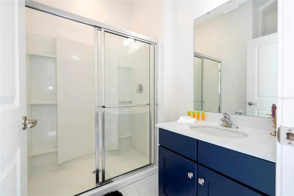 2512 Shanti Drive Kissimmee FL 34746