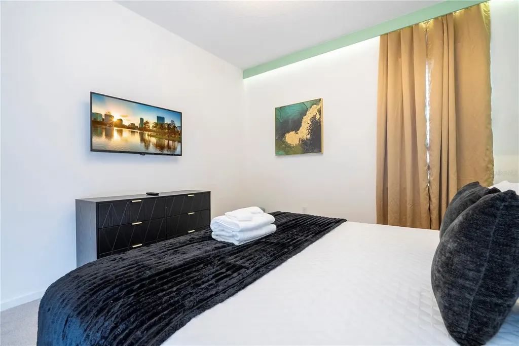 2512 Shanti Drive Kissimmee FL 34746