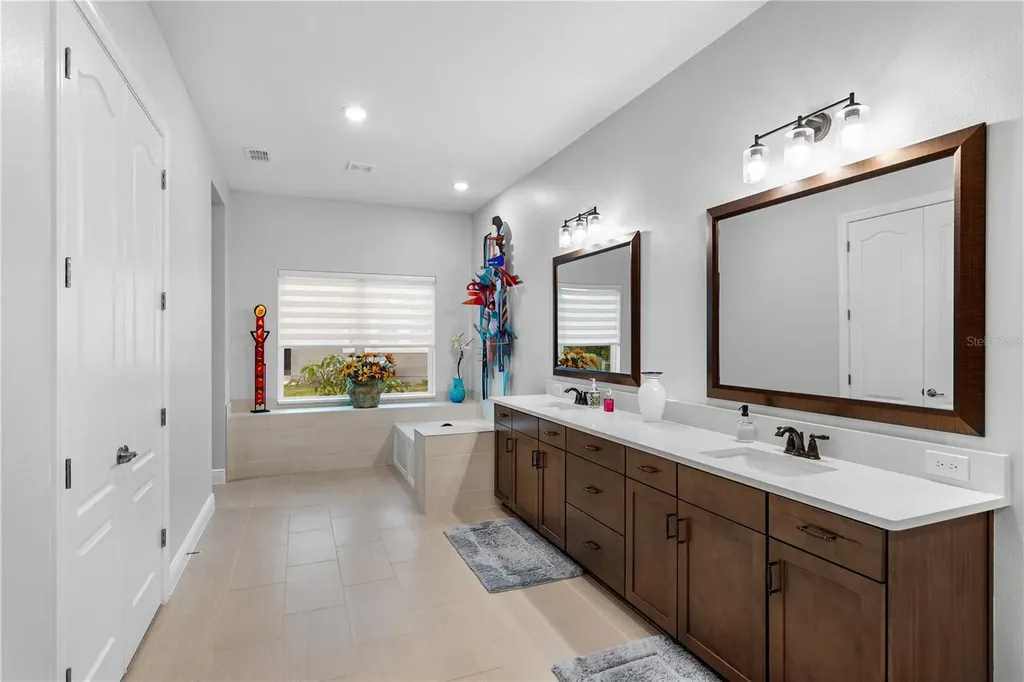 17064 Secret Hollow Loop Clermont FL 34711