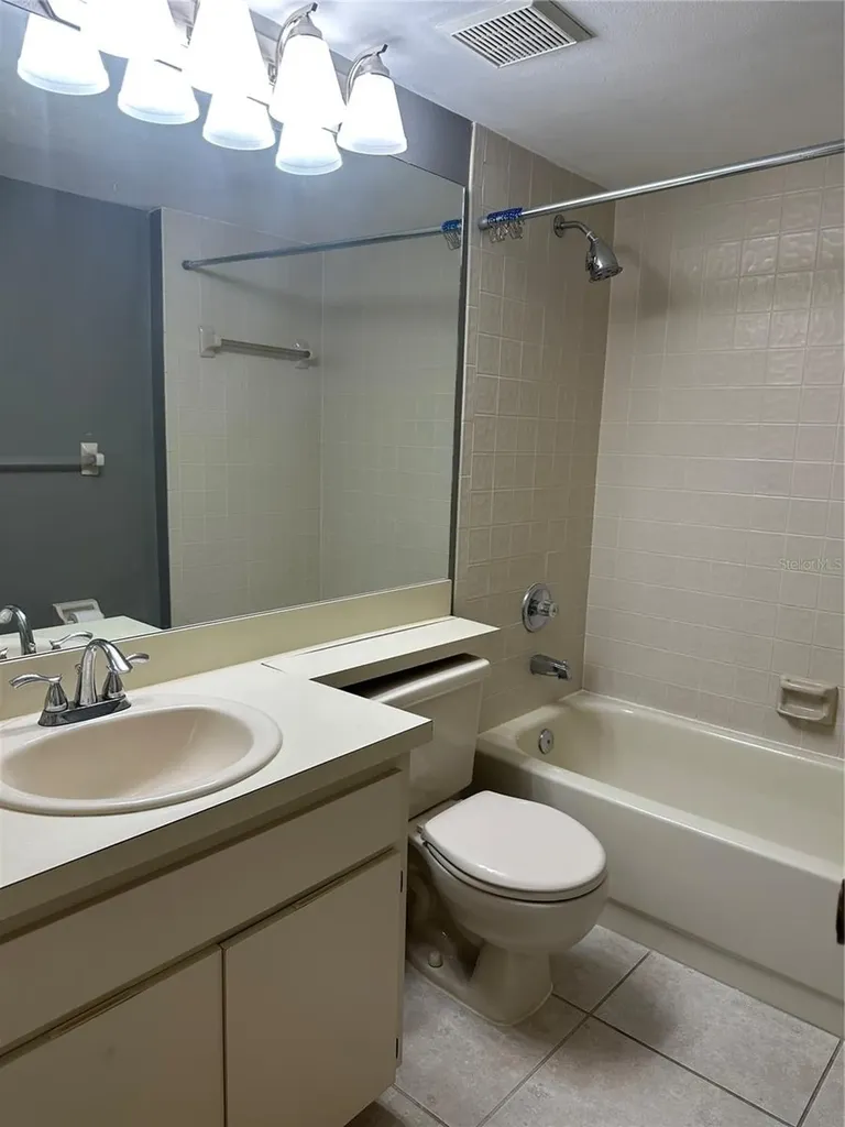 6810 Stones Throw Circle N St Petersburg FL 33710