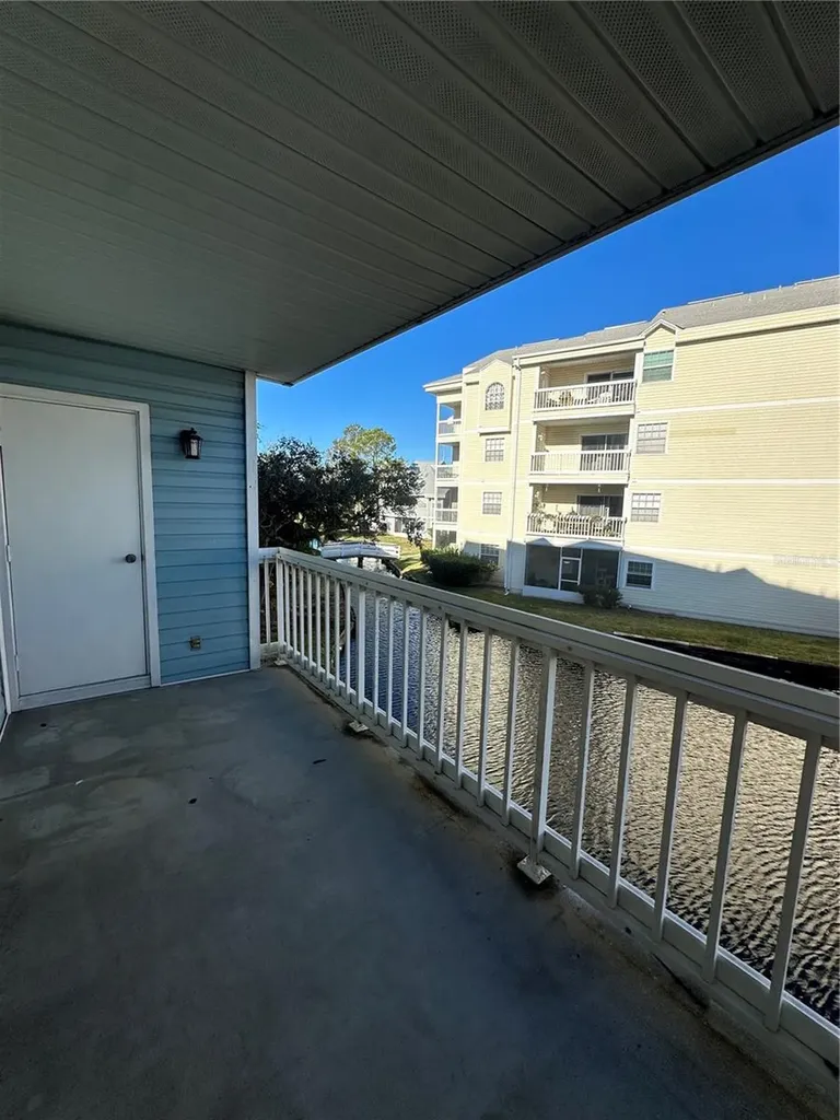 6810 Stones Throw Circle N St Petersburg FL 33710