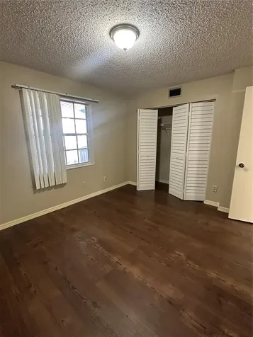 6810 Stones Throw Circle N St Petersburg FL 33710