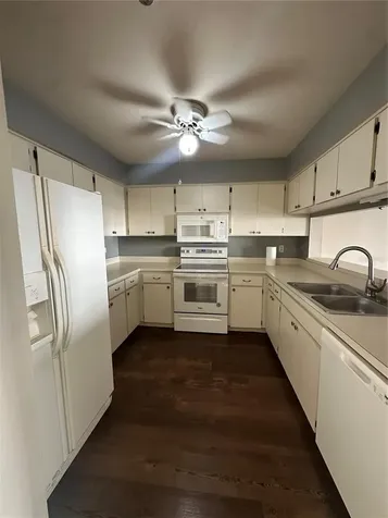 6810 Stones Throw Circle N St Petersburg FL 33710