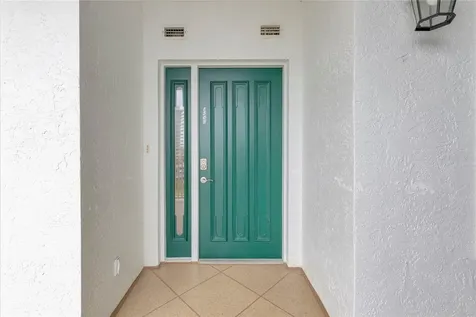 1582 Gulf Boulevard Clearwater FL 33767