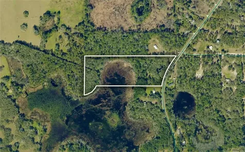 9022 SE 180th Avenue Road Ocklawaha FL 32179