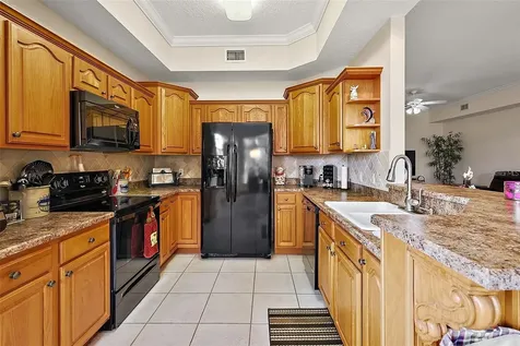 802 Camino Real Boulevard Howey In The Hills FL 34737