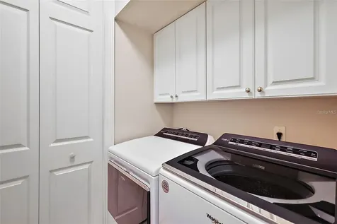 802 Camino Real Boulevard Howey In The Hills FL 34737