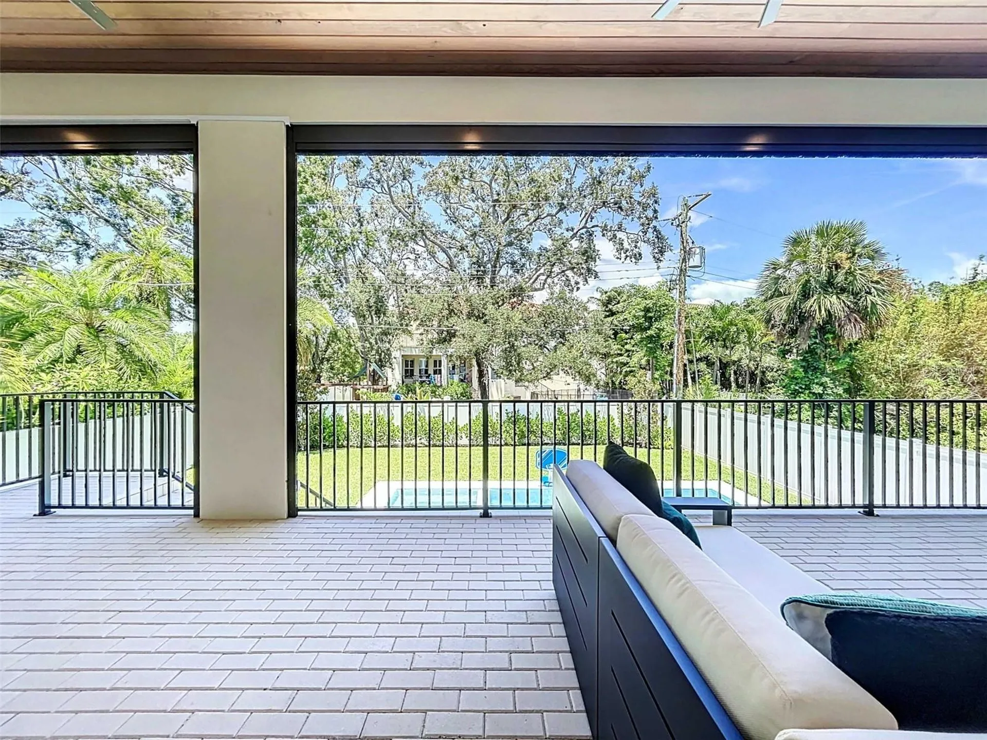 5011 W Dickens Avenue Tampa FL 33629